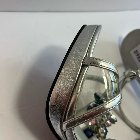 Dyeables “Maria” Silver Platform Sandals – Size 9.5B - Picture 10 of 16